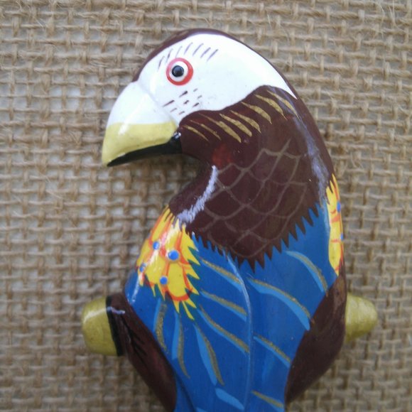 Vintage Handmade Carved Wood Parrot Pin - Picture 3 of 16